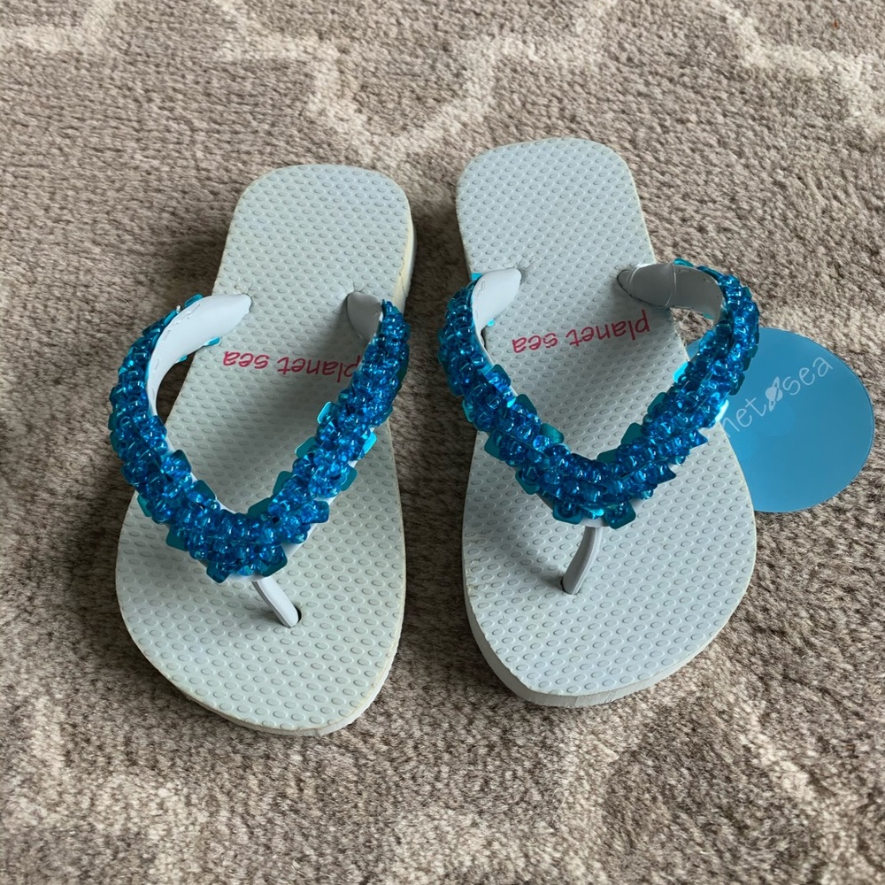 NWT Planet Sea beaded  flip flops